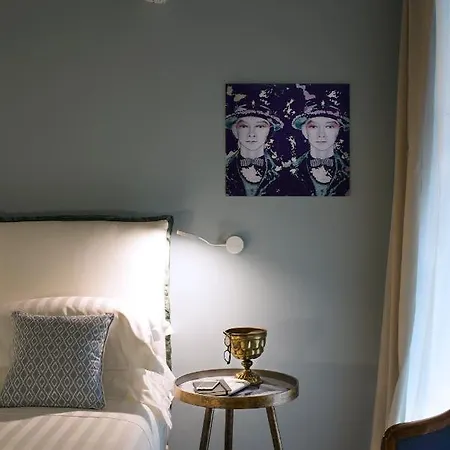 بيت ضيافة Center Barberini Suites